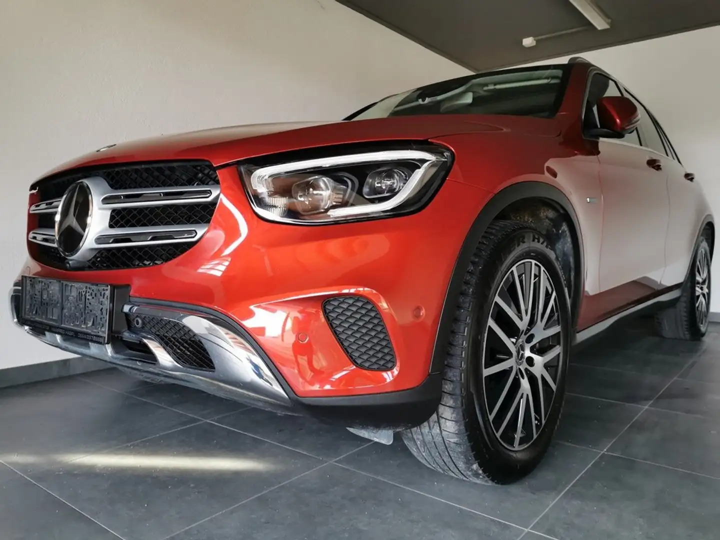 Mercedes-Benz GLC 300 e 4 Matic,Premium Plus,Luft,Panorama,Offroad Paket Rouge - 2