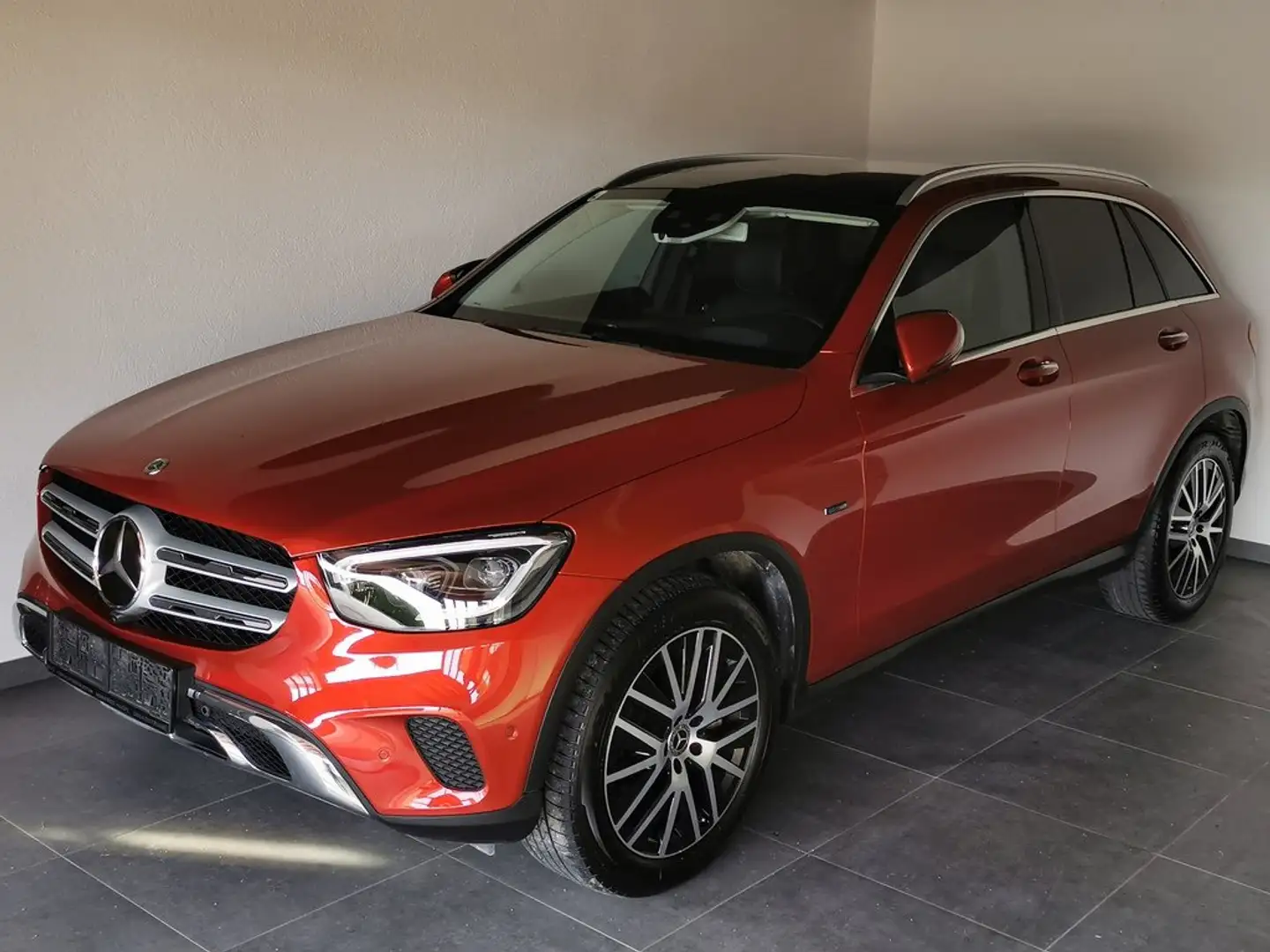Mercedes-Benz GLC 300 e 4 Matic,Premium Plus,Luft,Panorama,Offroad Paket Rouge - 1