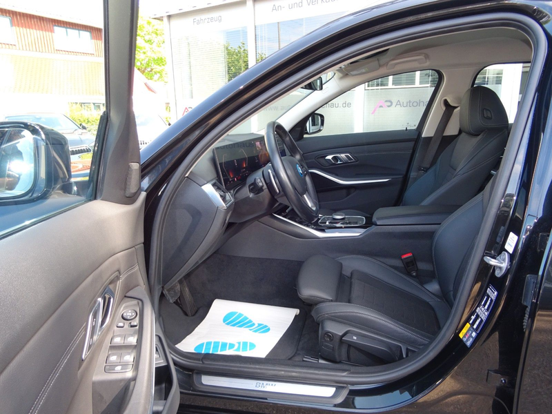 BMW 320 e Touring Aut LCI Curved Navi Ad. LEDer ACC — photo 12