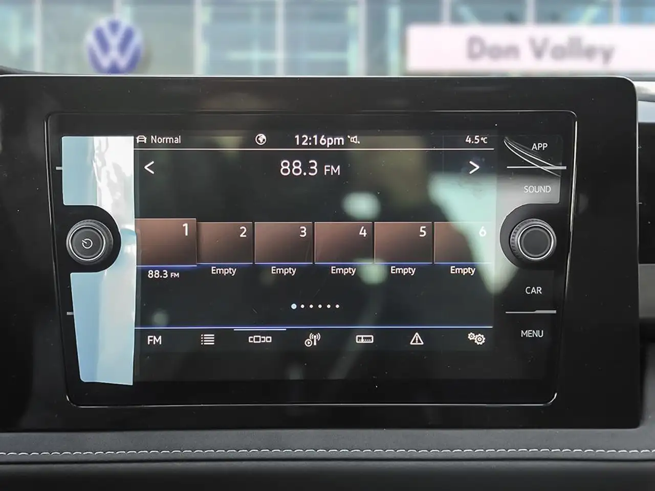 Volkswagen Taos снимка Volkswagen Taos