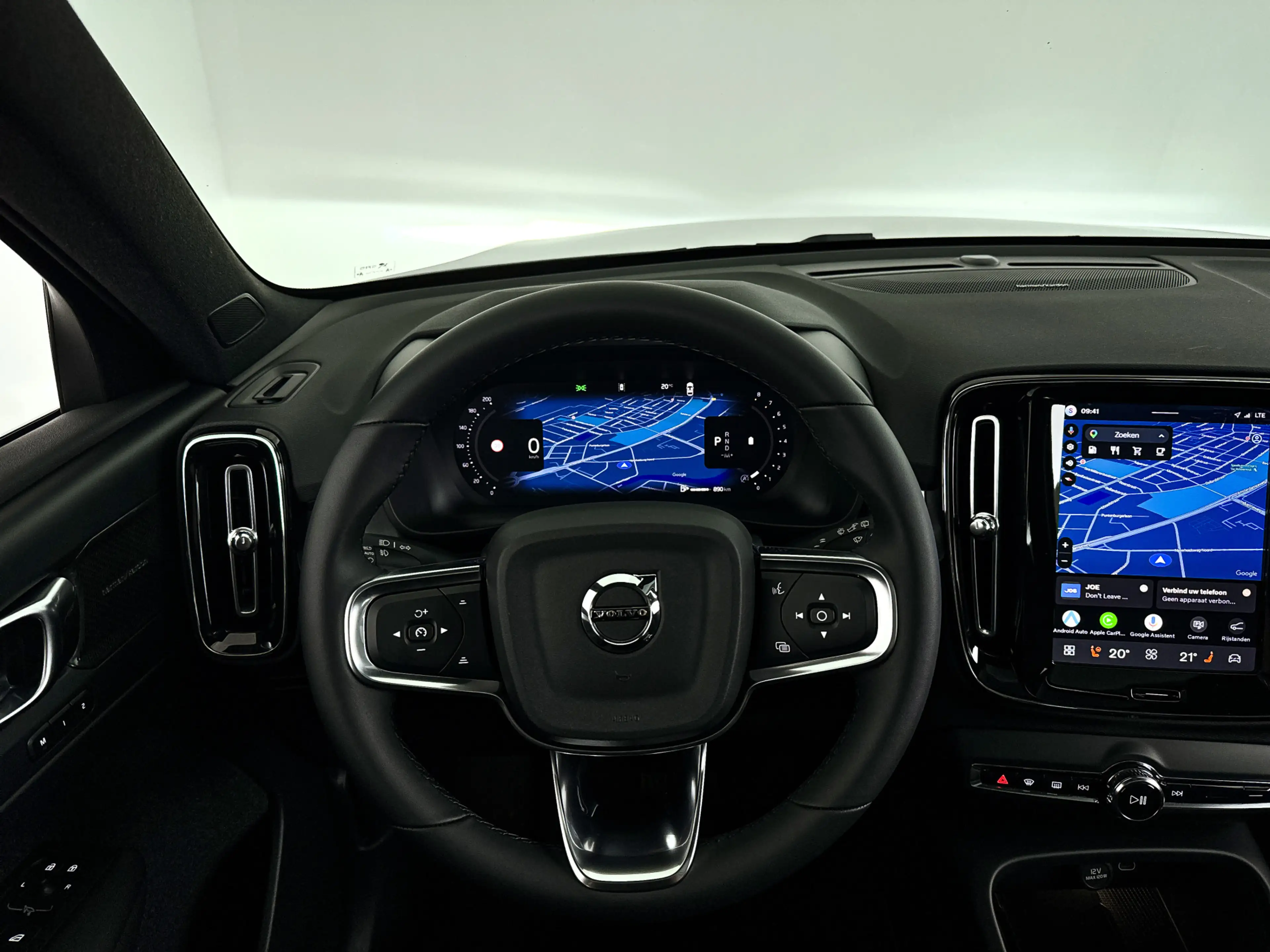Volvo XC40 B4 Plus Dark | Panoramadak | 360° camera | Harman — photo 19
