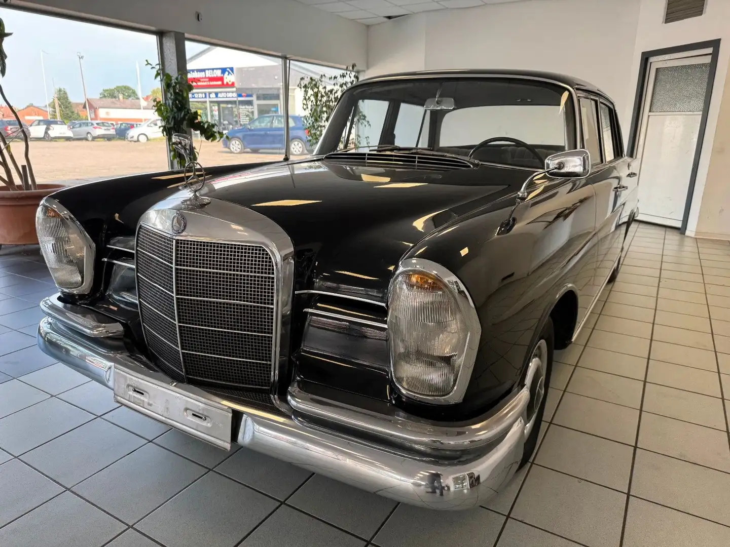 Mercedes-Benz 220 Sb Noir - 1