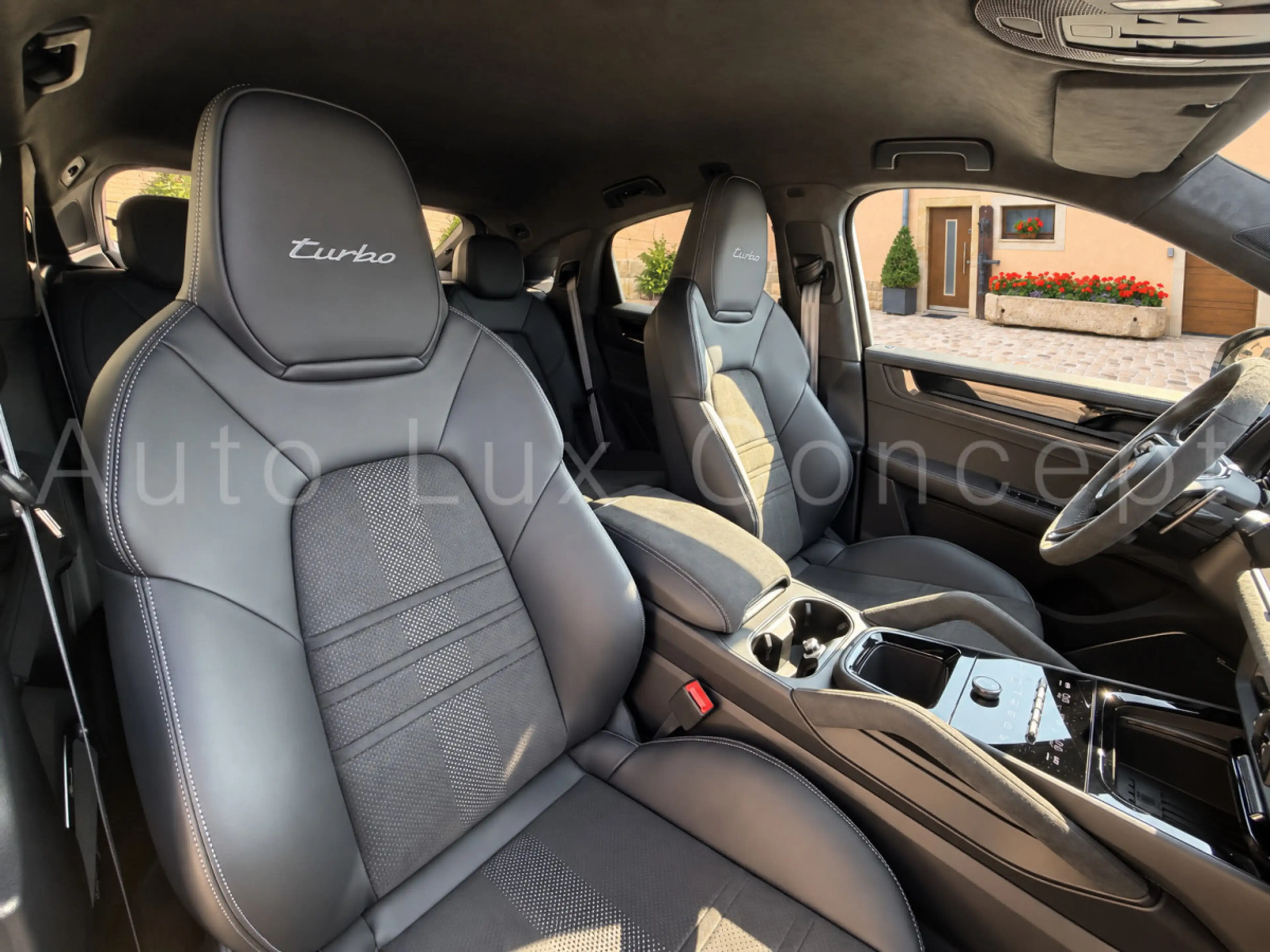 Porsche Cayenne Turbo E-Hybrid Coupé mit GT-Paket — photo 7