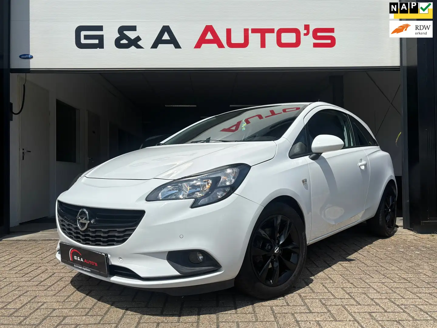 Opel Corsa 1.4 Airco / AppleCarplay / Camera / Cruise CTRL / Wit - 1