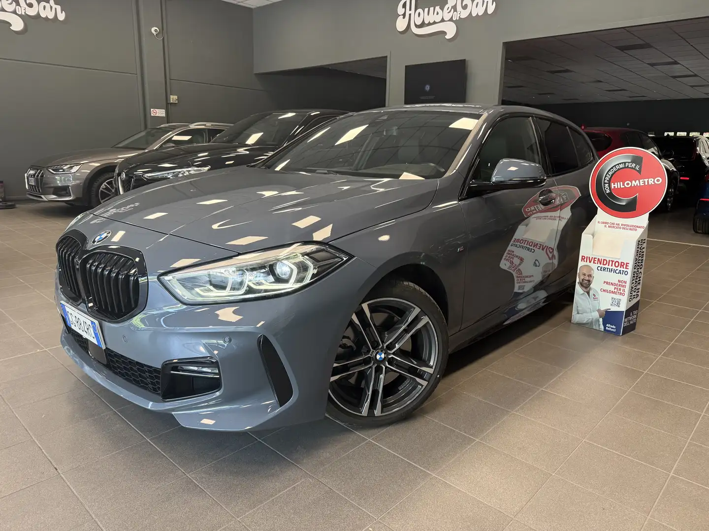 BMW 120 120d xdrive Msport auto Grijs - 1