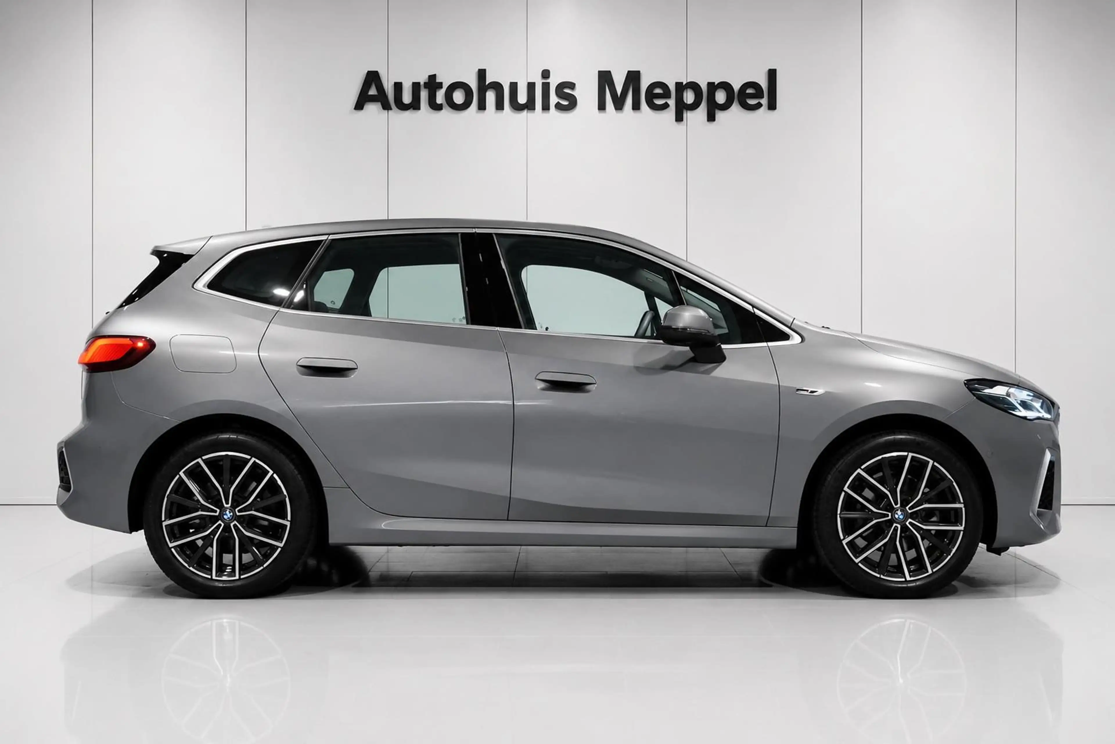BMW 225 225e xDrive M-Sport*PDC*LED*Navigatie*Sportstoelen — photo 12