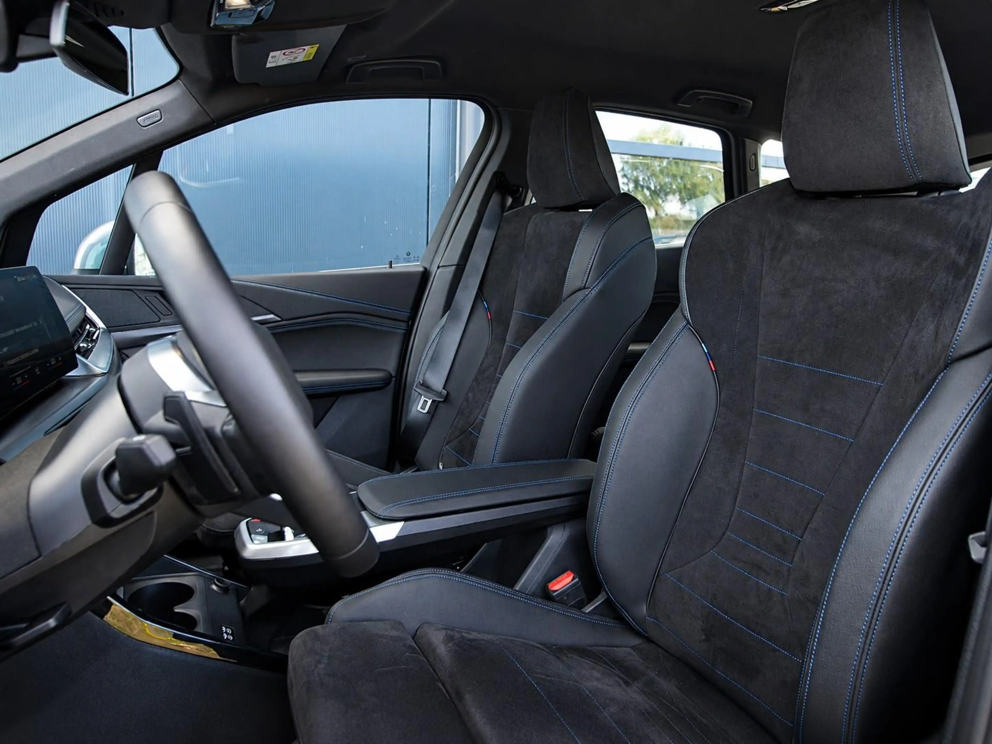 BMW 225 225e xDrive M-Sport*PDC*LED*Navigatie*Sportstoelen — photo 4
