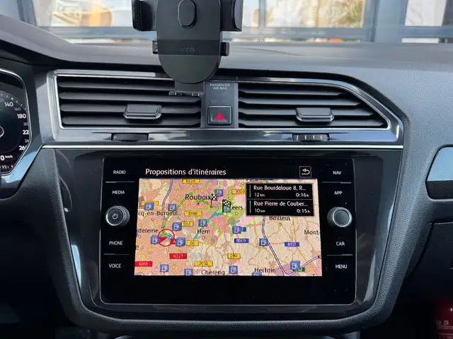 Volkswagen Tiguan Allspace view 19