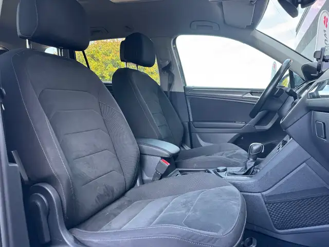Volkswagen Tiguan Allspace view 10
