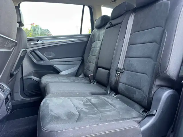 Volkswagen Tiguan Allspace view 11