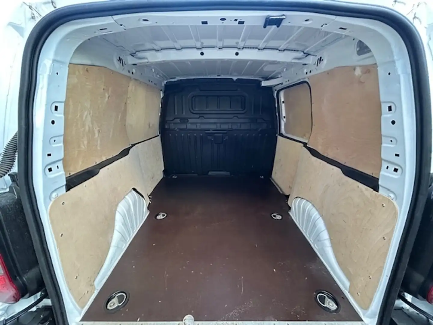 Peugeot Partner L1 1.5 BLUEHDI 100 ACTIVE Blanc - 2