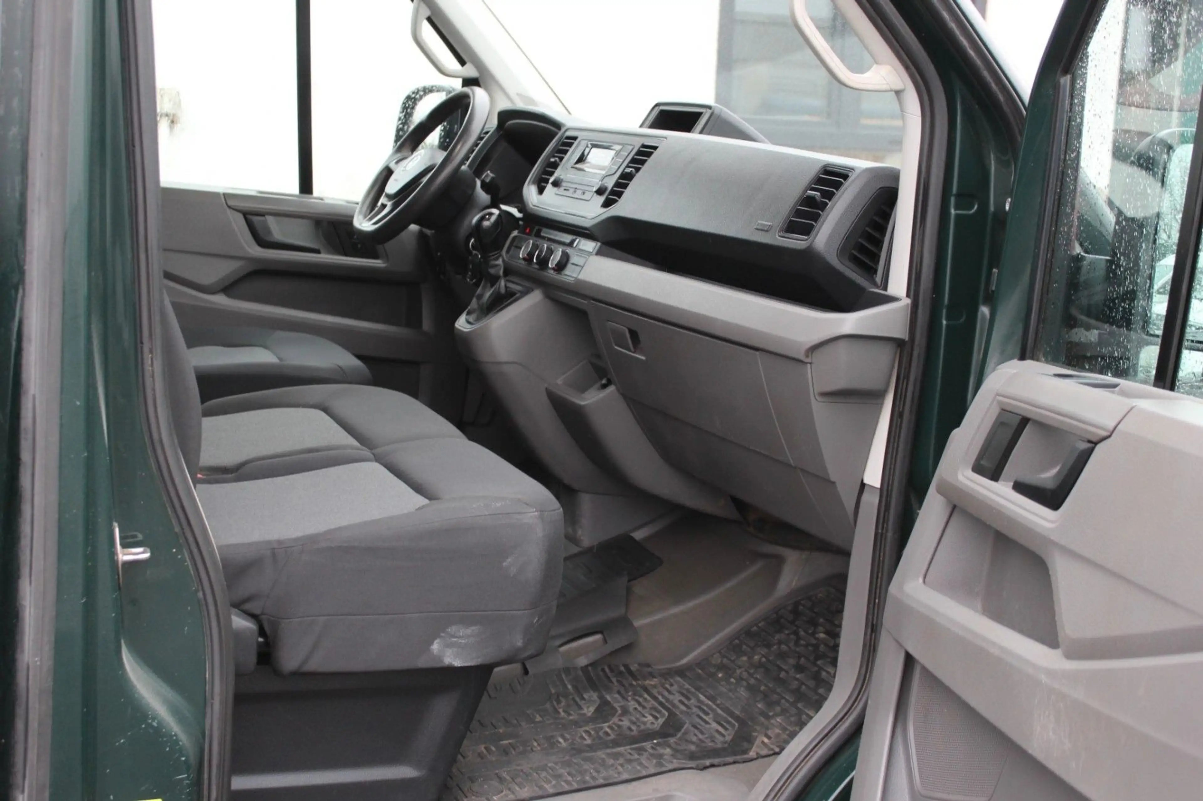 Volkswagen Crafter Pritsche  35 DOKA mittellang FWD Klima — photo 14