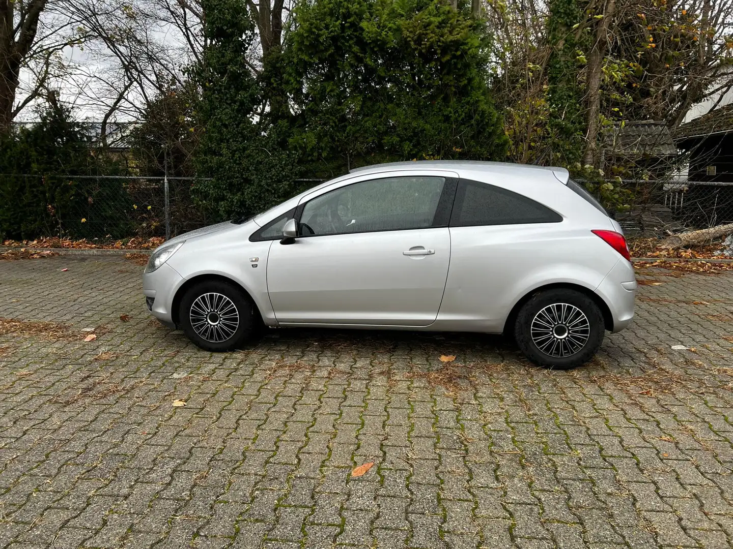 Opel Corsa 1.4-16V - Cruise/Climate/Luxe Gris - 2