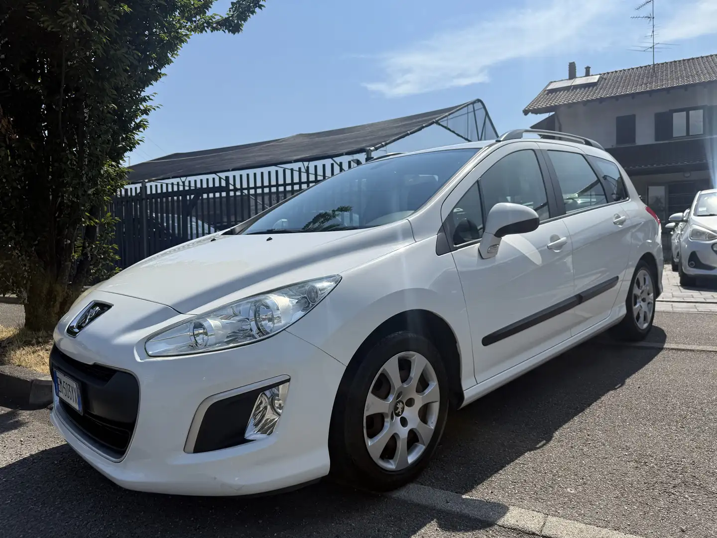 Peugeot 308 SW 1.6 hdi 8v Business Bianco - 2