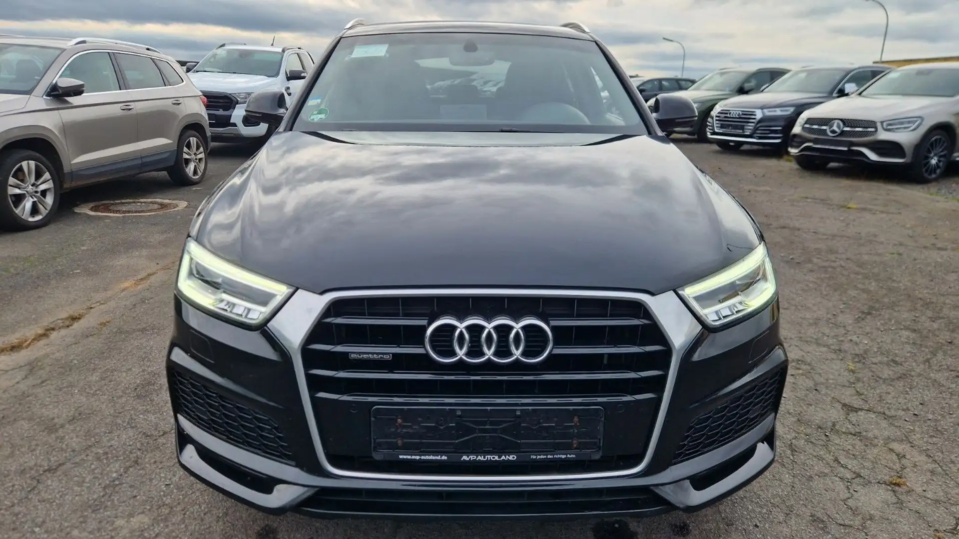 Audi Q3 Sport Quattro 3x S line Pano Kamera Navi LED Noir - 2