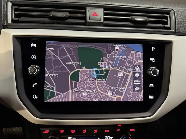 SEAT Arona view 15
