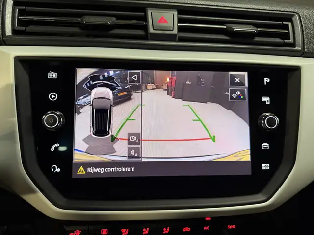 SEAT Arona view 13