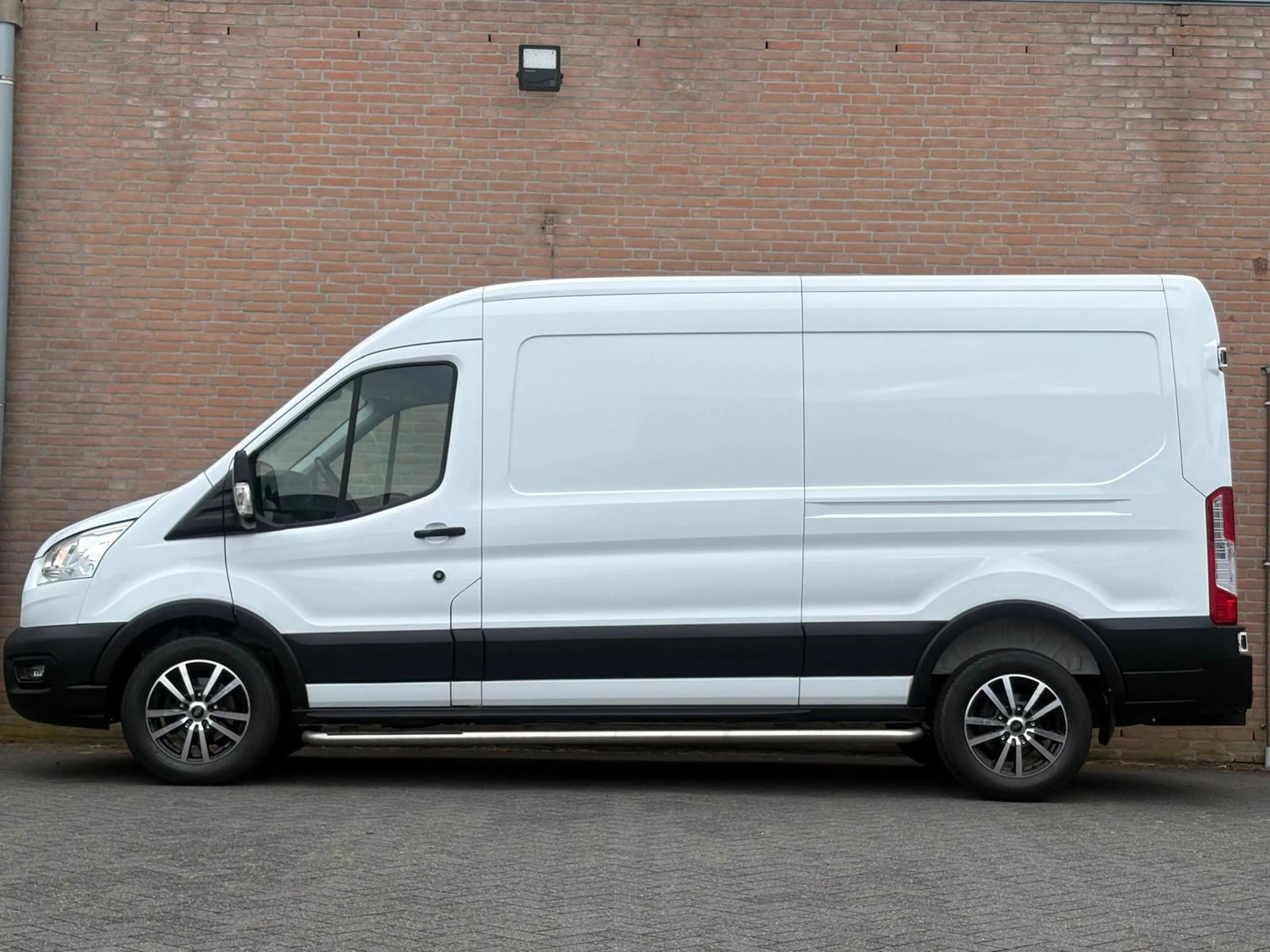 Ford Transit 2.0TDCI 130PK L3H2 Cruisecontrol / Camera / Trekha — photo 11