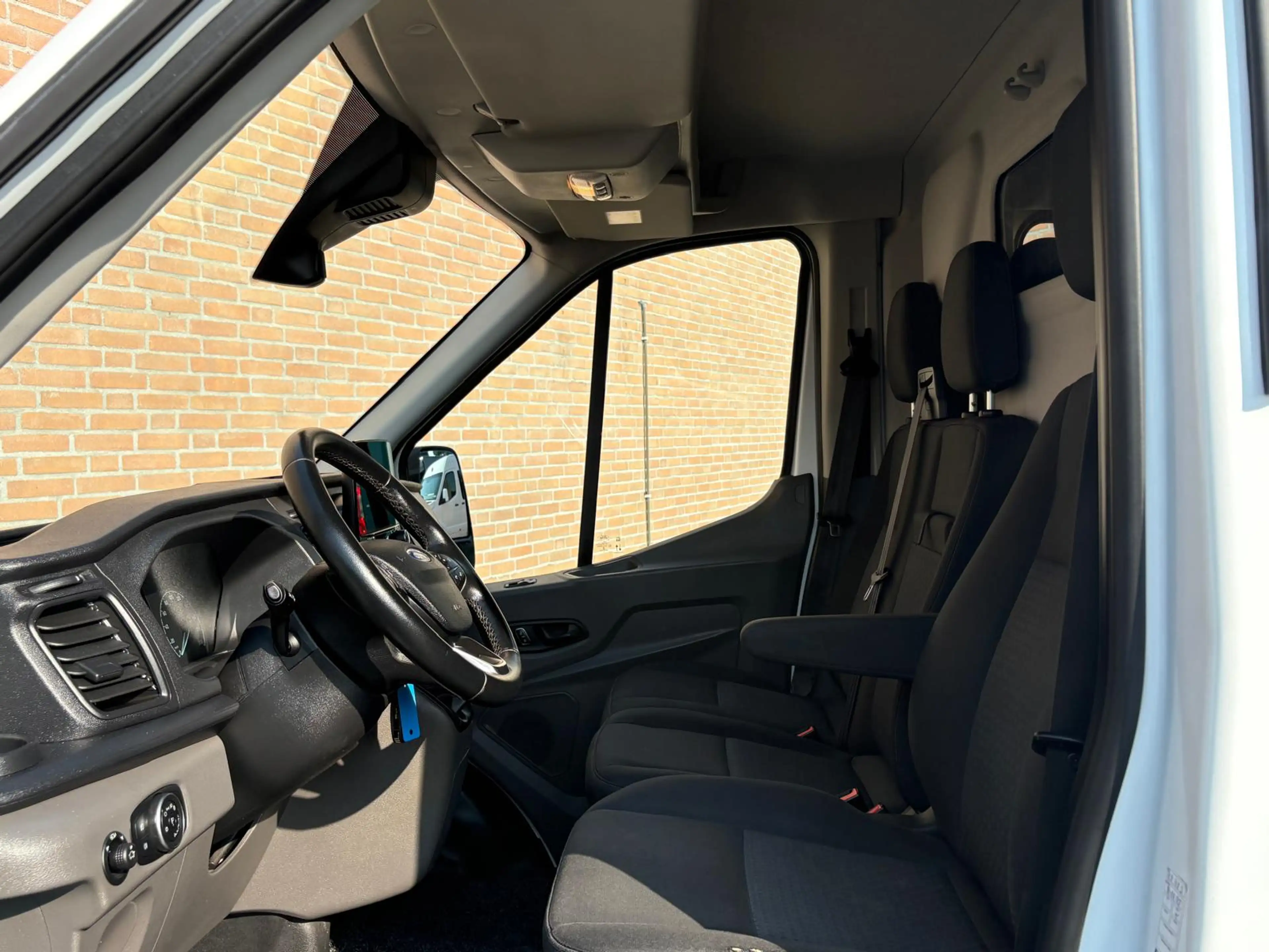 Ford Transit 2.0TDCI 130PK L3H2 Cruisecontrol / Camera / Trekha — photo 5