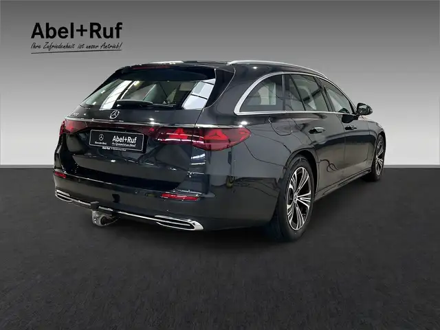 Mercedes-Benz E-Class view 7