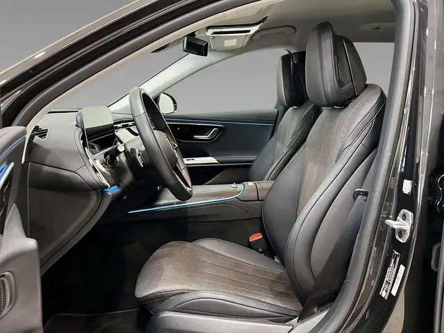 Mercedes-Benz E-Class view 9