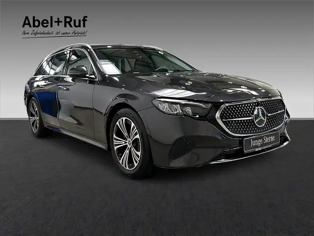 Mercedes-Benz E-Class view 6