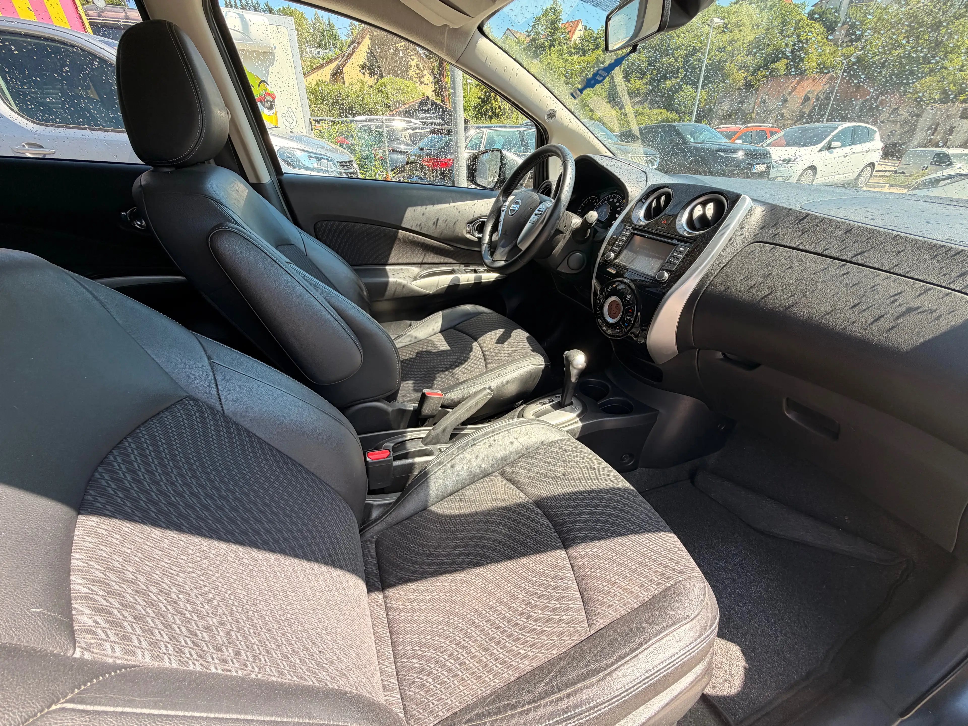 Nissan Note Tekna — photo 10
