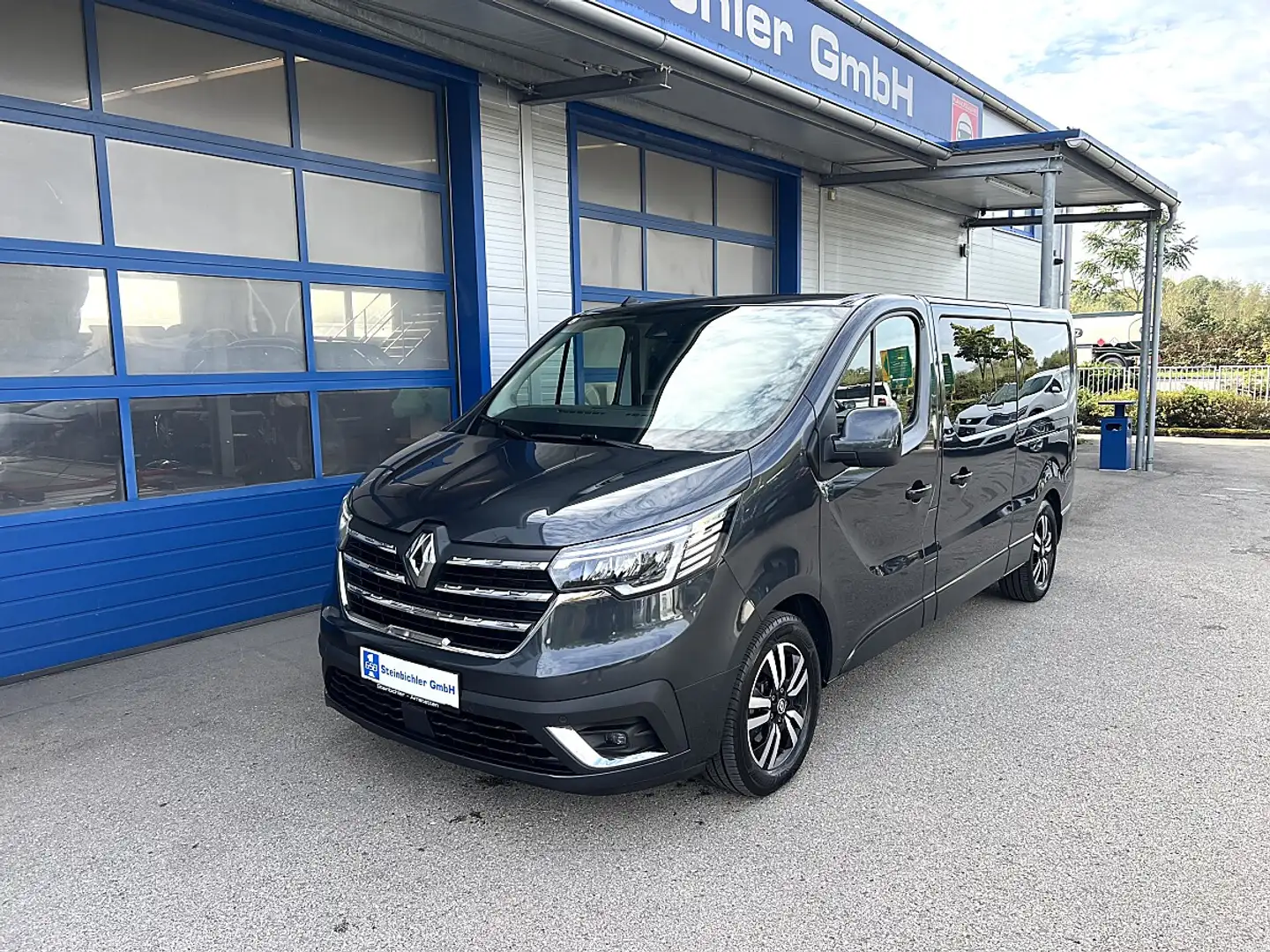 Renault Trafic 2.0 BLUE dCi 170 L2H1 Grand SpaceClass (EUR - 1