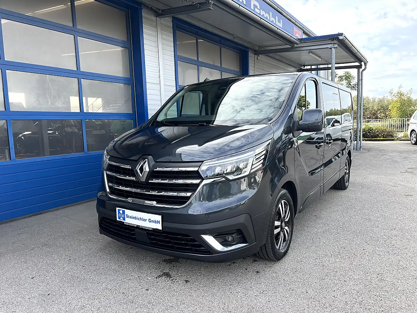 Renault Trafic 2.0 BLUE dCi 170 L2H1 Grand SpaceClass (EUR - 2