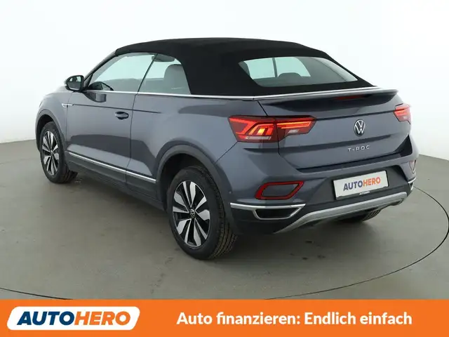 Volkswagen T-Roc view 4