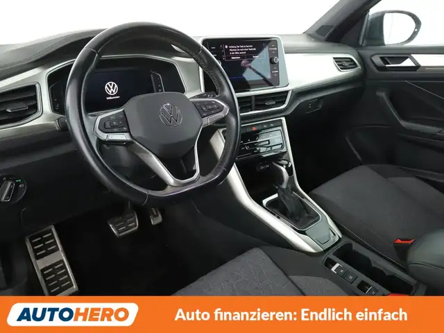 Volkswagen T-Roc view 11