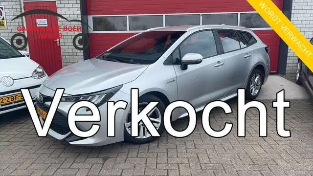 Toyota Corolla Touring Sports 1.8 Hybrid Business TREKHAAK / CAME