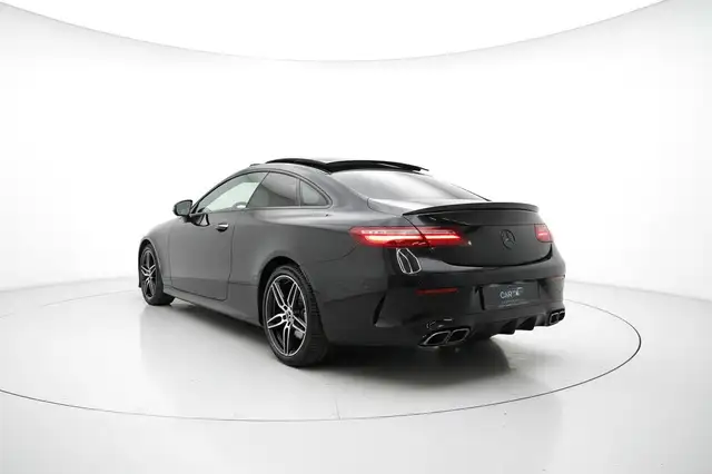 Mercedes-Benz E Class view 8