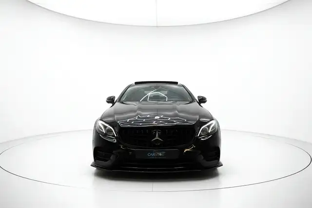 Mercedes-Benz E Class view 2