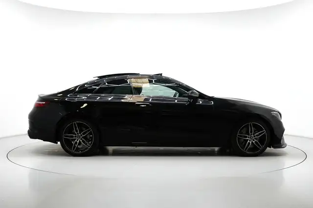 Mercedes-Benz E Class view 5