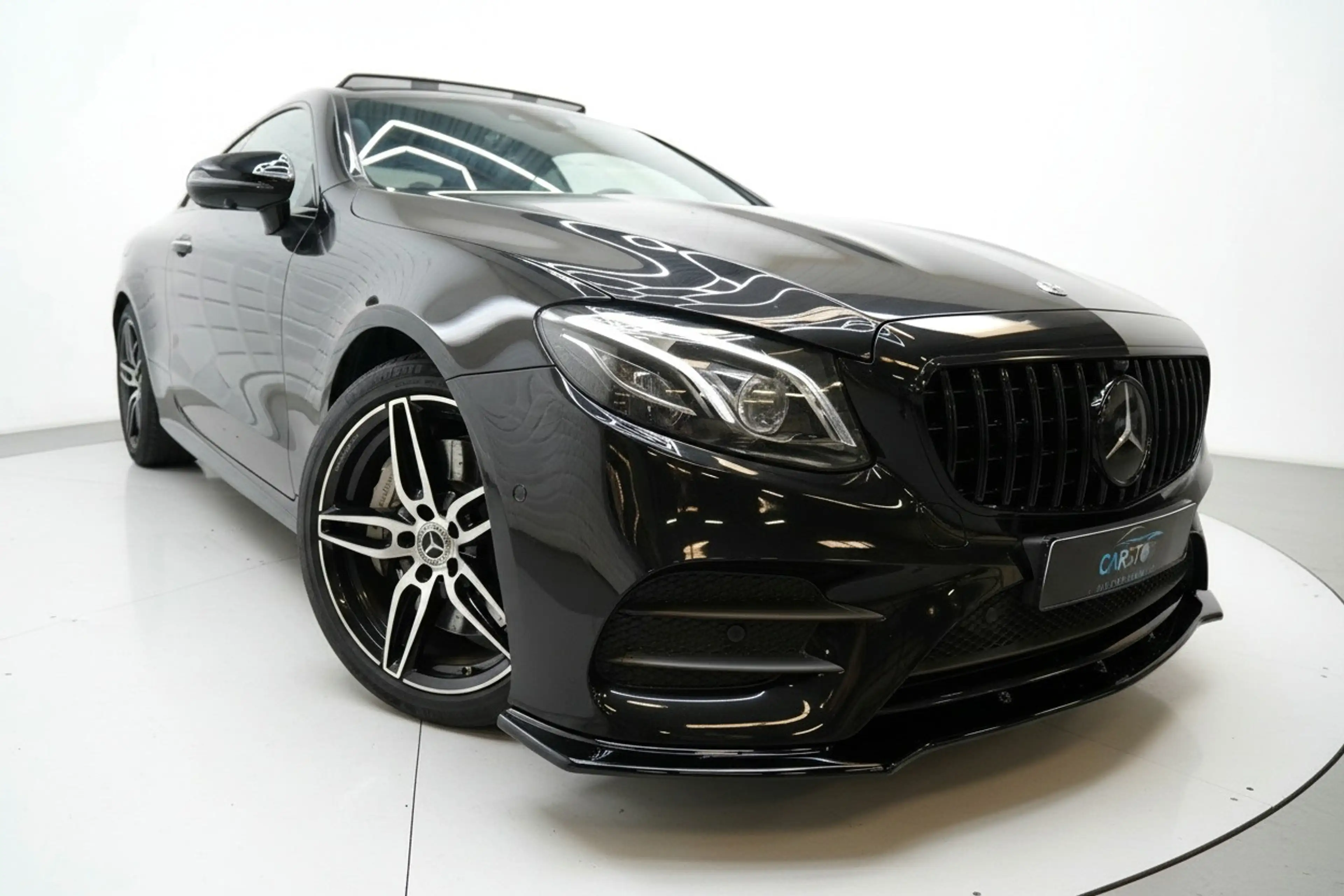 Mercedes-Benz E 350 Coupé AMG NIGHT PANO SFEER 360 — photo 9