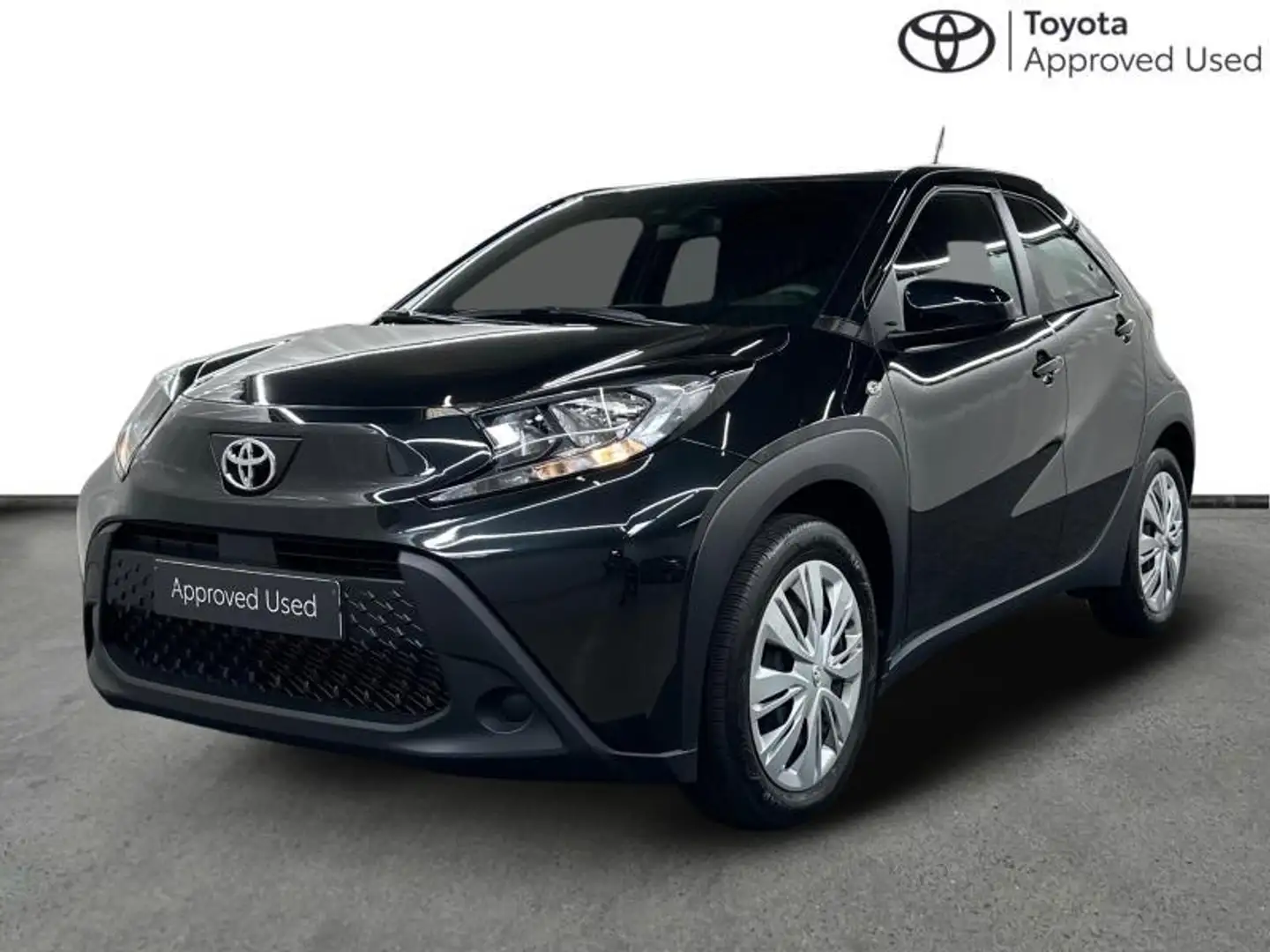Toyota Aygo X play Black - 1