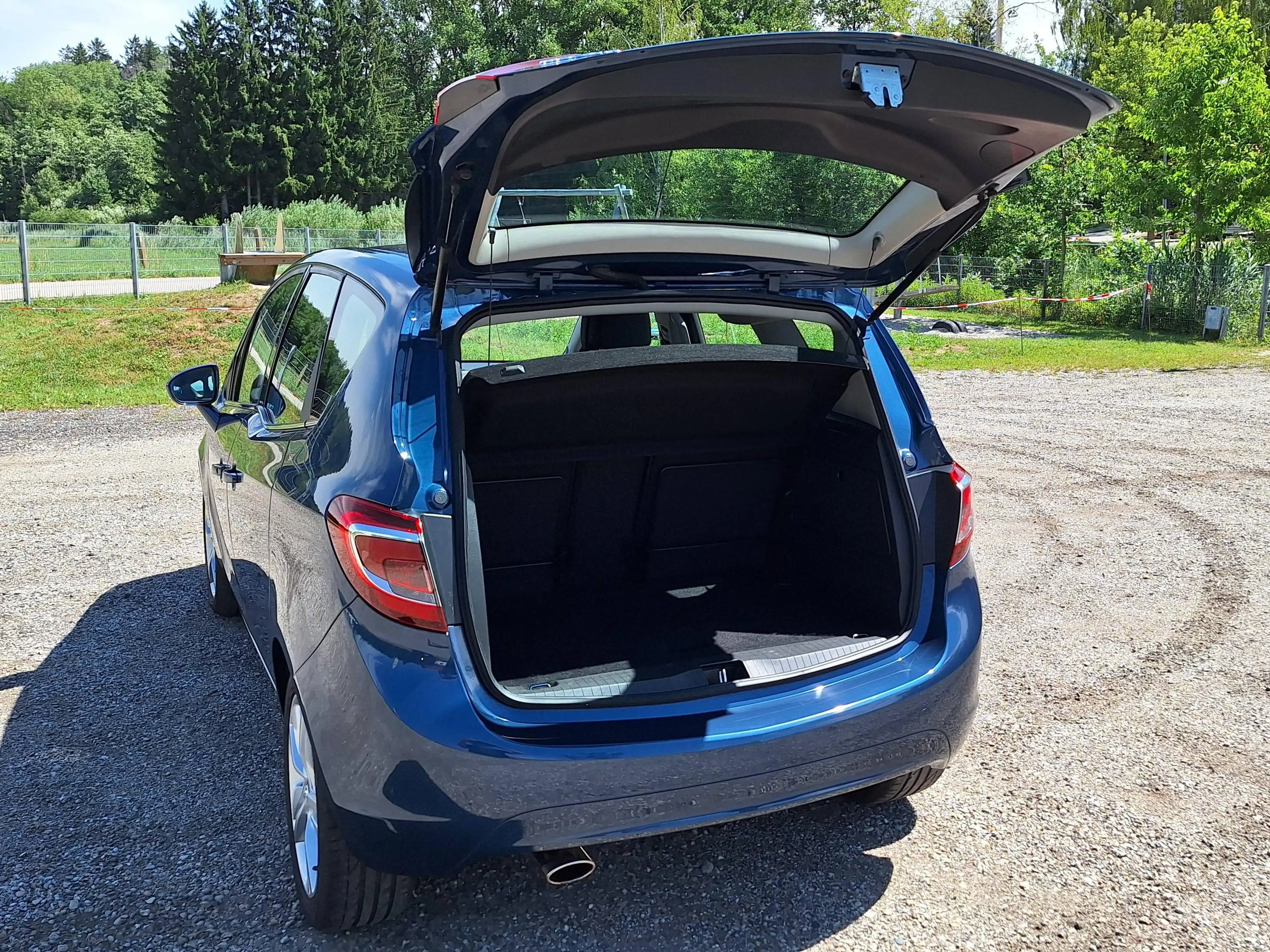 Opel Meriva Innovation — photo 14