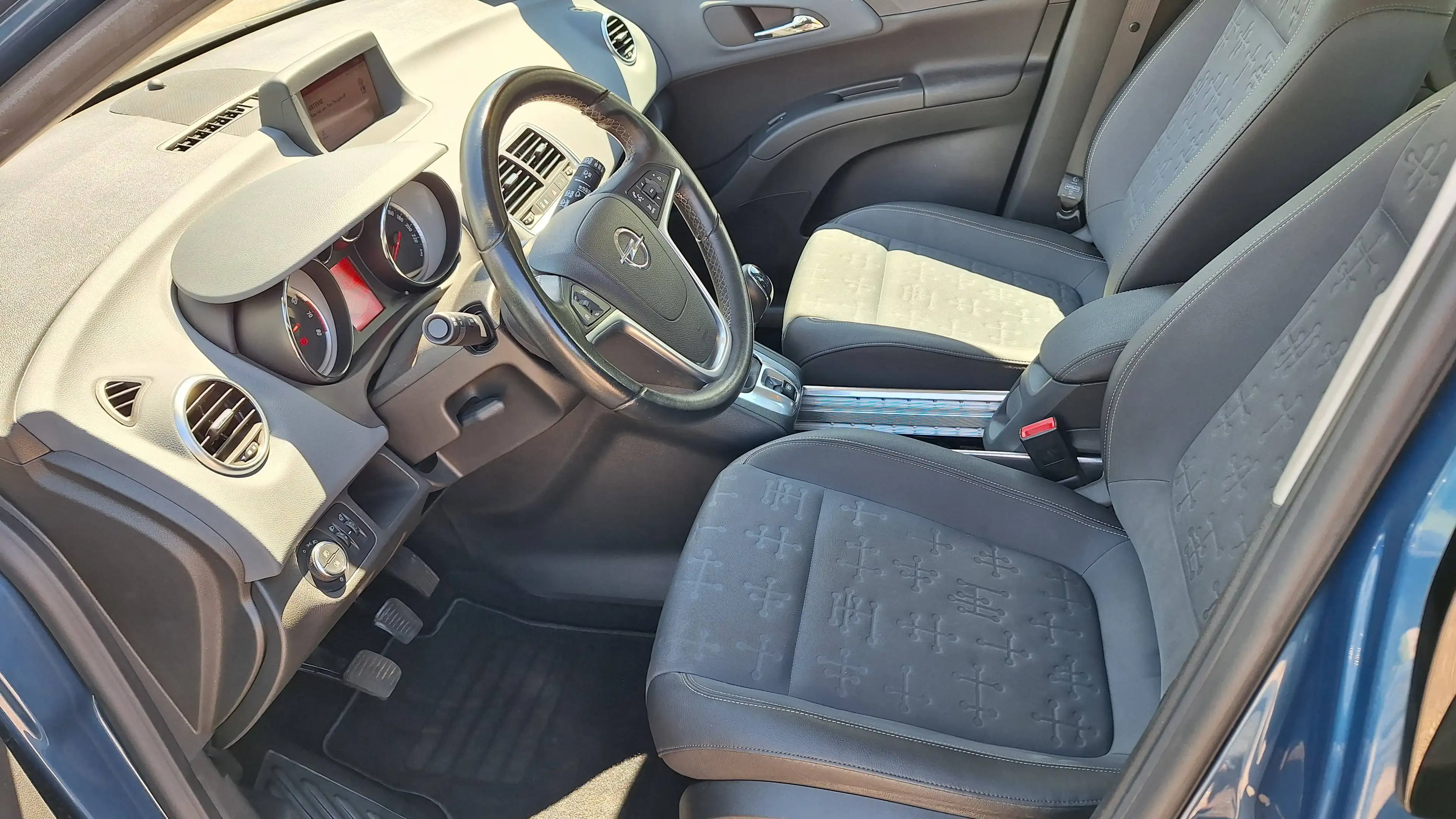 Opel Meriva Innovation — photo 5