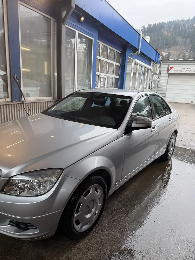 Mercedes-Benz C 200 - 2
