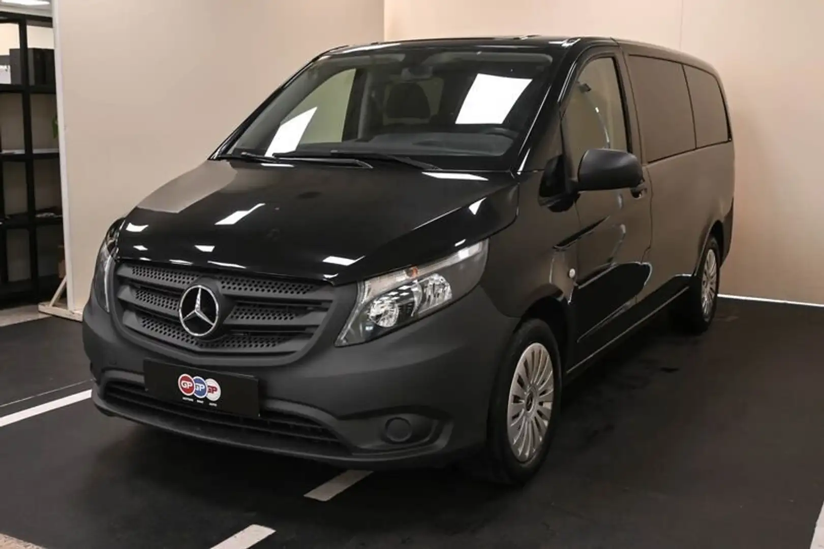 Mercedes-Benz Vito Vito 2.0 114 CDI PC-SL Tourer Long 9P Schwarz - 2