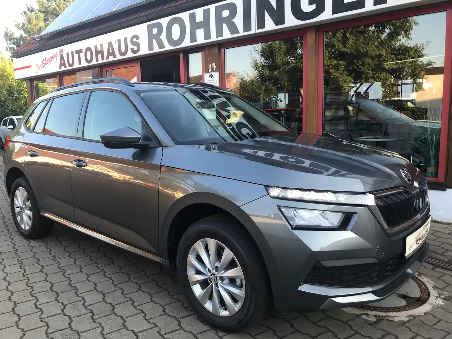 Skoda Kamiq 1,0 TSI-Drive-DSG-Klima-Sitzheizung-PDC-LED-Licht- Grau - 1