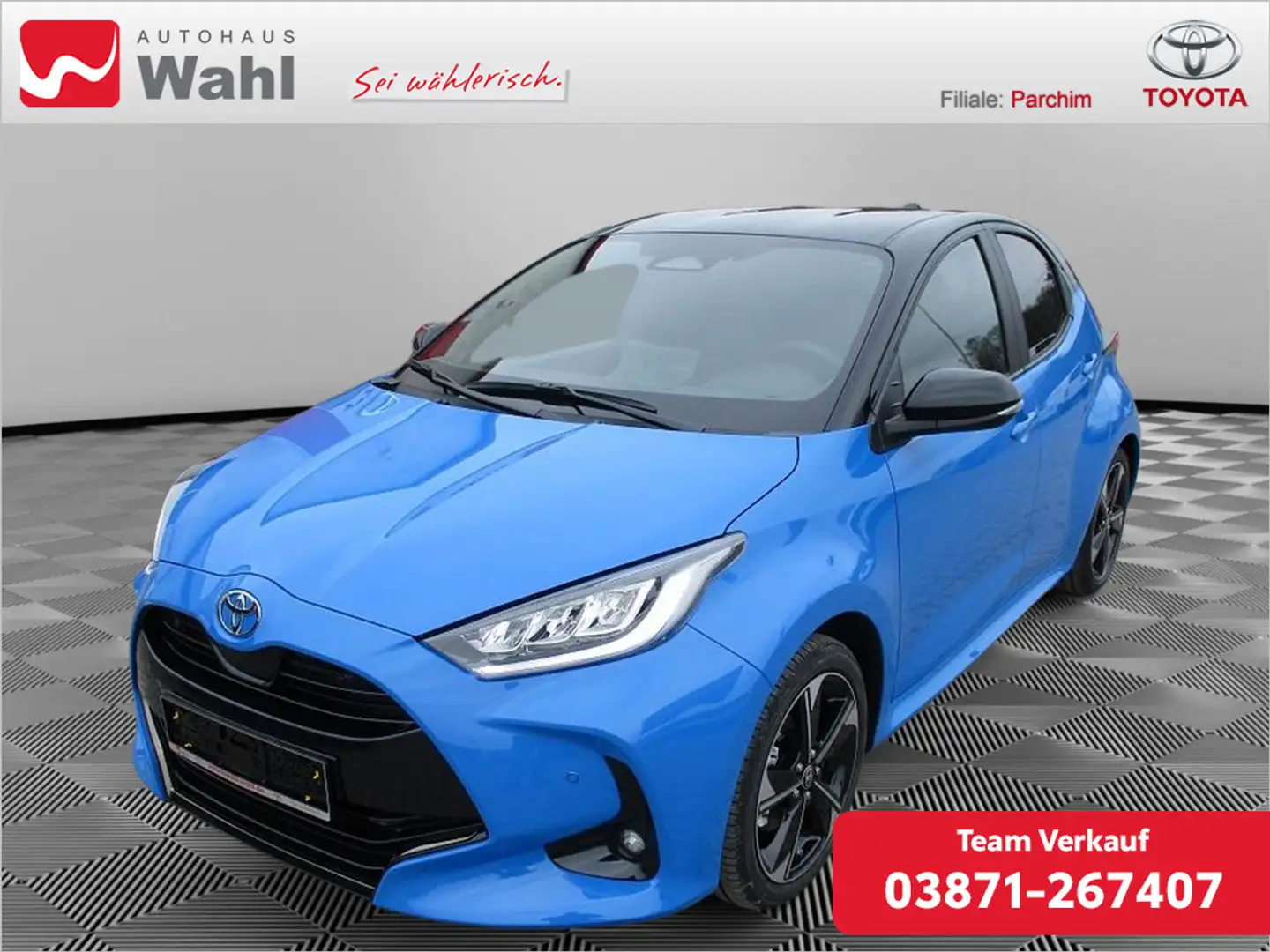 Toyota Yaris Hybrid 1.5 VVT-i Premiere Edition,Leder,Navi,SHZ Blau - 1