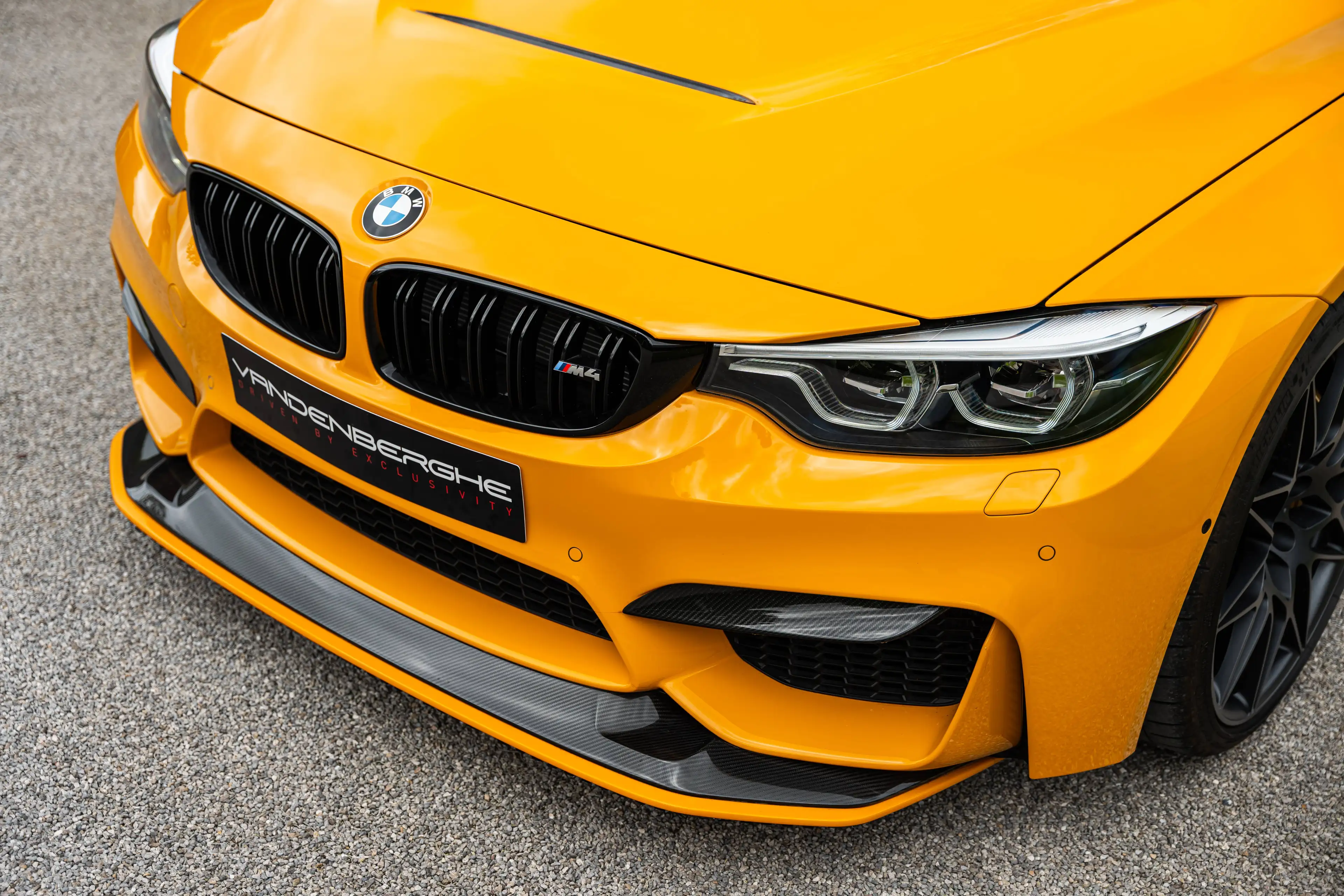 BMW M4 CABRIO EDITION 30 JAHRE / MANDARIN UNI / M4 CSL - KIT / 1 of 300 — photo 12