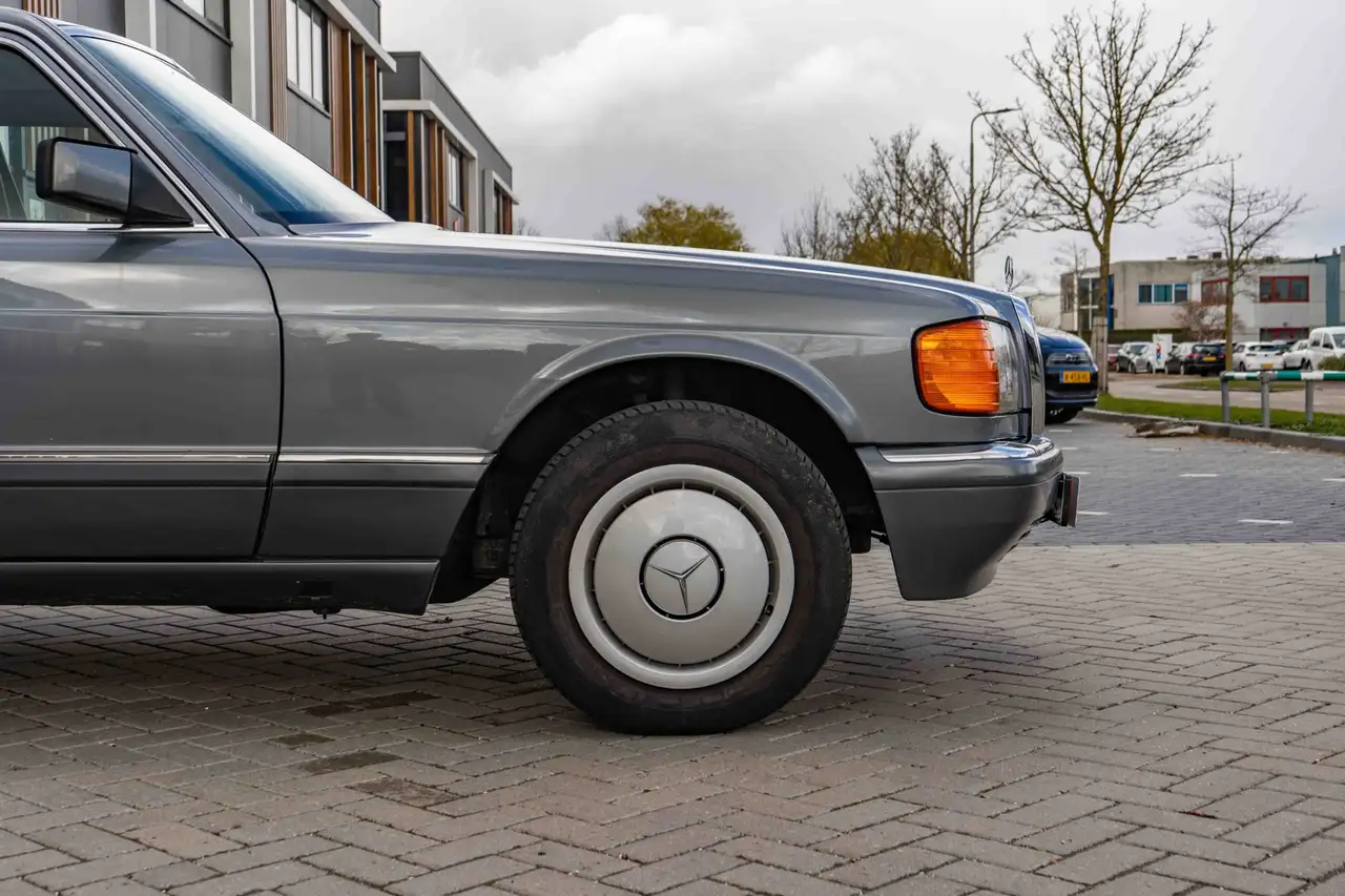 Mercedes-Benz S 260 SE, foto 10