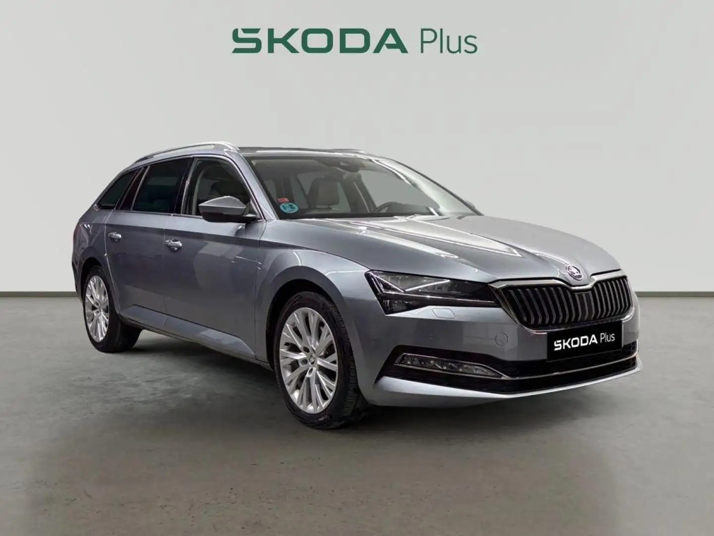 Skoda Superb Combi 2.0TDI AdBlue Style DSG 110kW Argent - 1