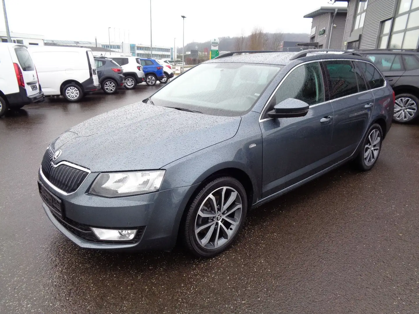 Skoda Octavia Combi Edition Grau - 1