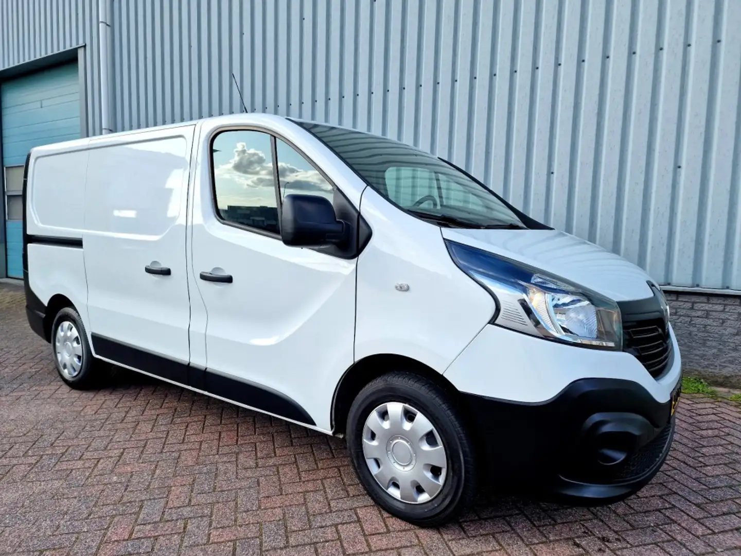 Renault Trafic 1.6 DCI L1 H1 LUXE Wit - 2