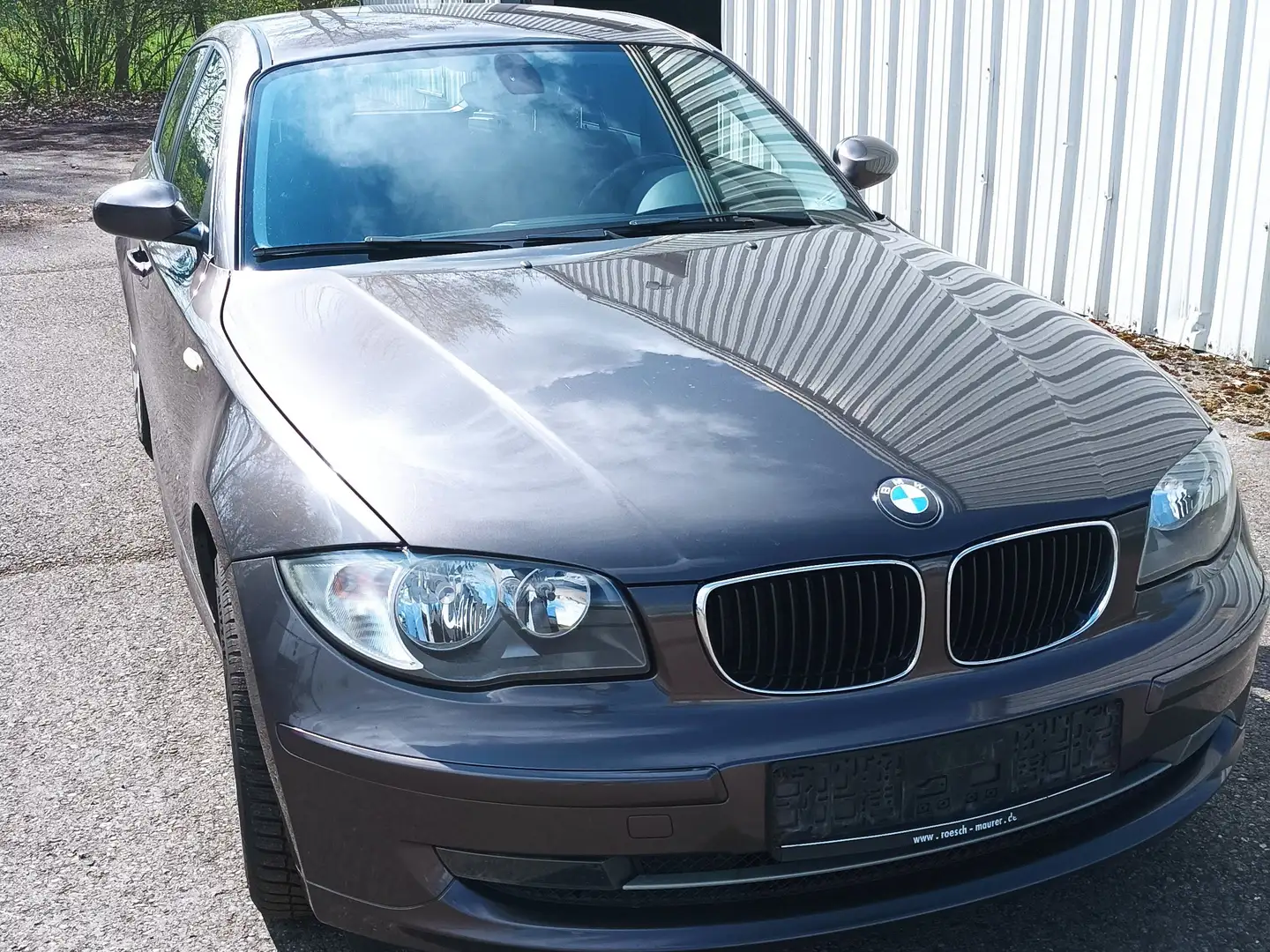 BMW 118 Hnědá - 1