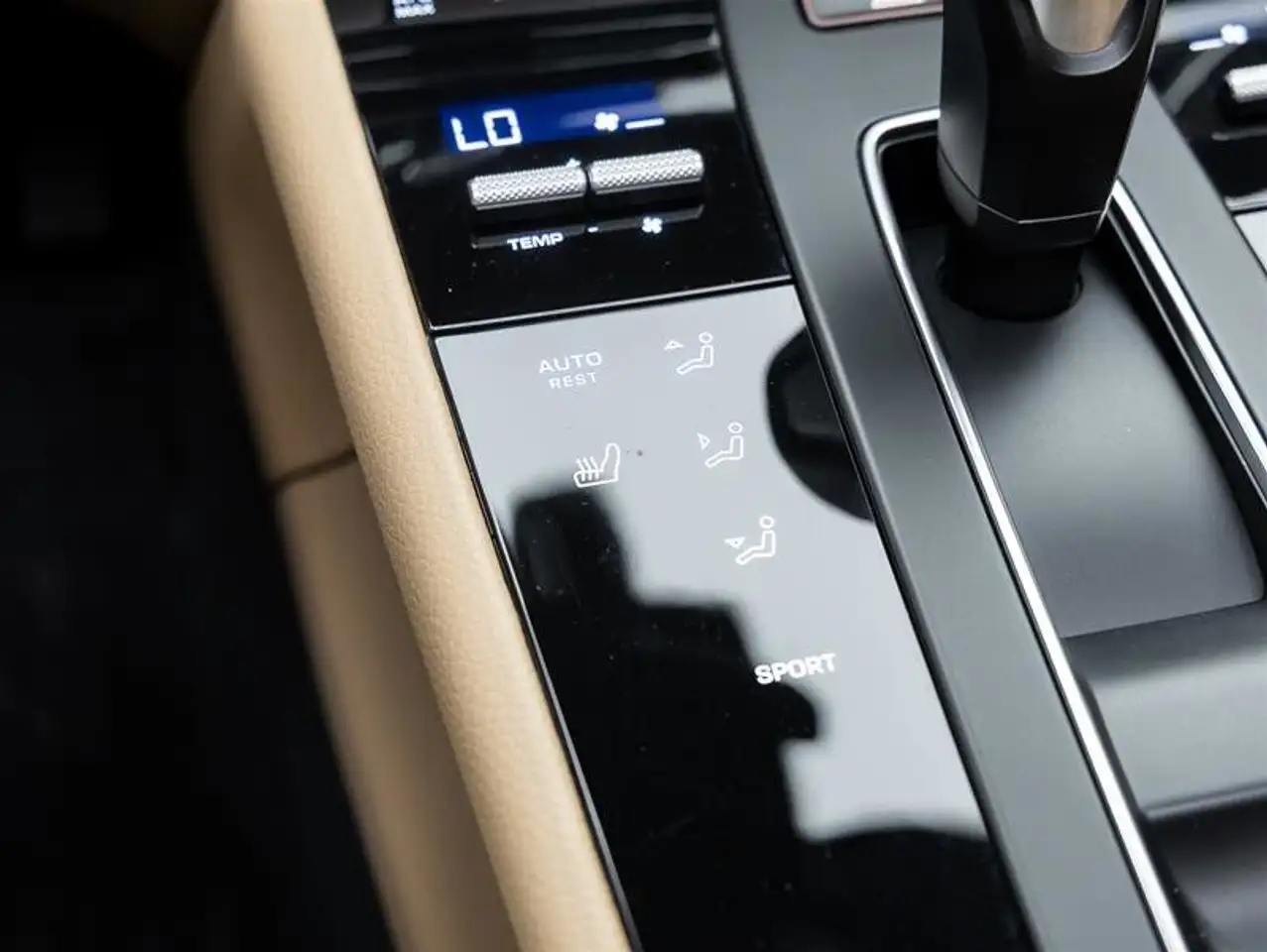 Porsche Macan снимка Porsche Macan